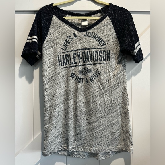 Harley-Davidson Tops - Women’s Harley-Davidson T-Shirt size Large